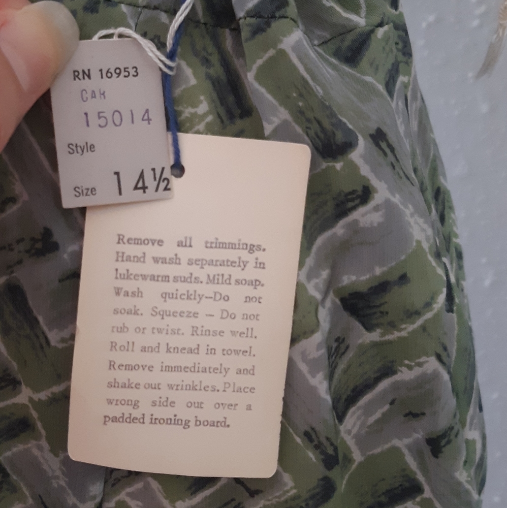 SOLD🍰NOS Vintage 40s 50s rayon dress - Picture 9 of 11
